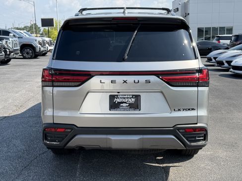Used 2026 Lexus LX 700h Luxury w/ Appearance Package AWD/4WD image 9
