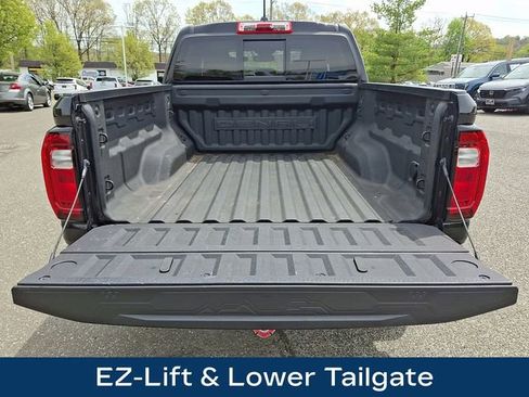 Used 2023 GMC Canyon Denali AWD/4WD image 32