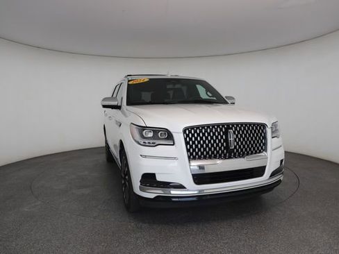 Used 2024 Lincoln Navigator Black Label image 29
