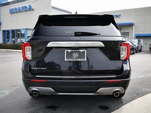 Used 2022 Ford Explorer Limited w/ Equipment Group 301A image 10