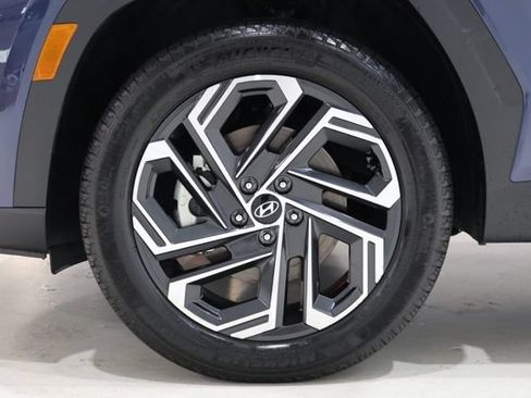 Used 2025 Hyundai Tucson Limited AWD/4WD image 9