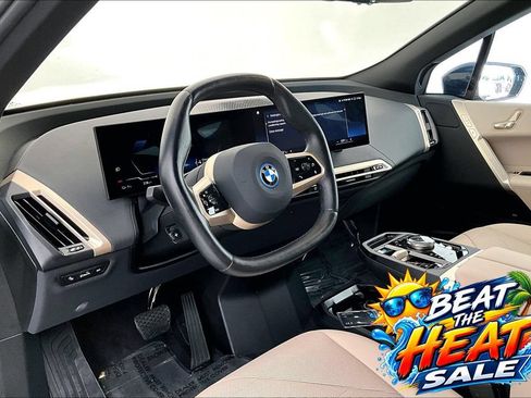 Used 2023 BMW iX xDrive50 AWD/4WD image 16