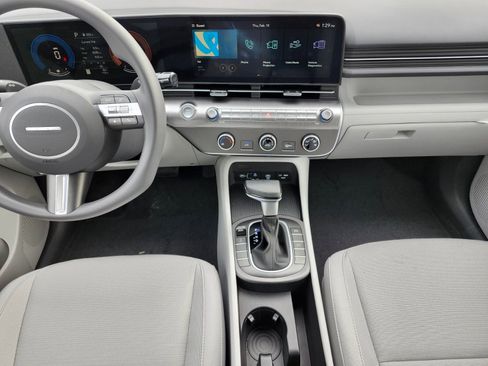 New 2026 Hyundai Kona SE image 14