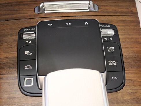 Certified 2025 Mercedes-Benz GLS 450 4MATIC image 41