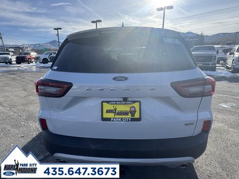 New 2026 Ford Escape SE w/ Class II Trailer Tow Package image 4