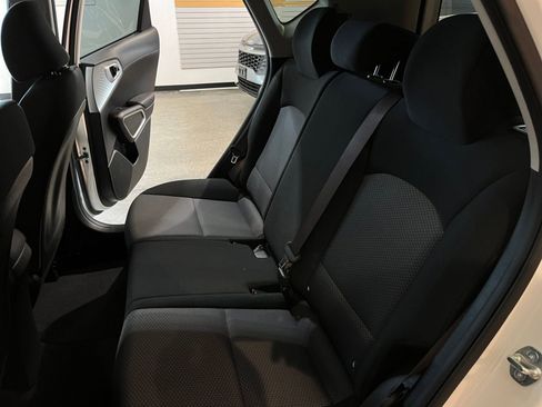 Used 2025 Kia Soul LX w/ LX Technology Package FWD image 38