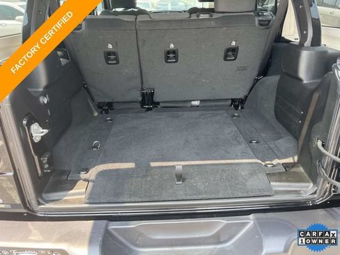 Used 2026 Jeep Wrangler Unlimited Sahara AWD/4WD image 13