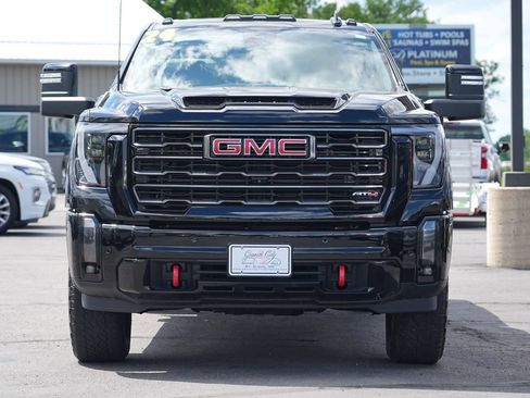 Used 2024 GMC Sierra 2500 AT4 w/ AT4 Premium Plus Package AWD/4WD image 8