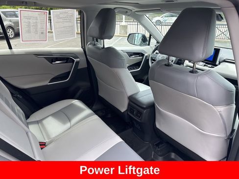 Certified 2023 Toyota RAV4 XLE Premium AWD/4WD image 20