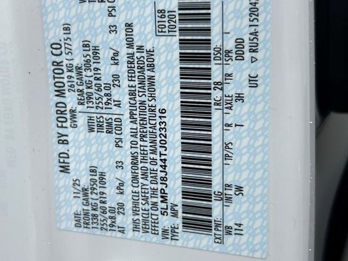 New 2026 Lincoln Nautilus Premier w/ Equipment Group 102A image 22