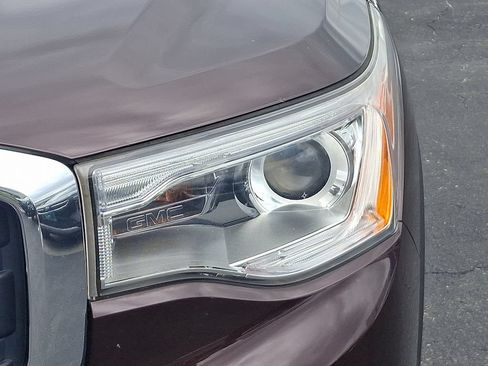Certified 2017 GMC Acadia SLT FWD image 9