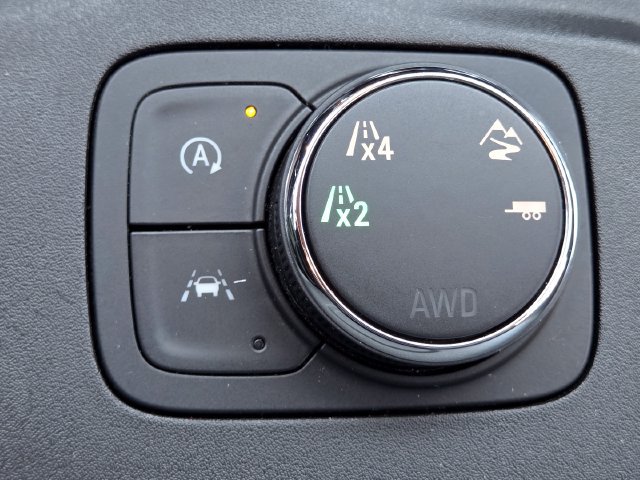 Used 2023 Chevrolet Traverse RS AWD/4WD image 35