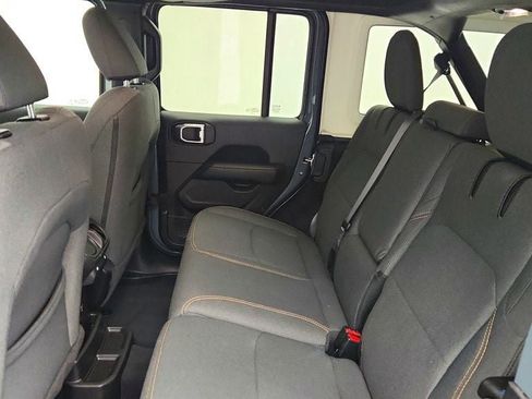 Used 2025 Jeep Wrangler Unlimited Sahara w/ Safety Group image 21