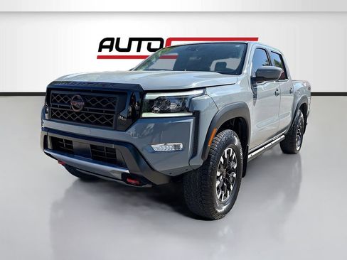Used 2024 Nissan Frontier PRO-4X w/ Technology Package AWD/4WD image 3
