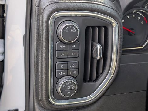 Used 2020 Chevrolet Silverado 1500 RST image 23