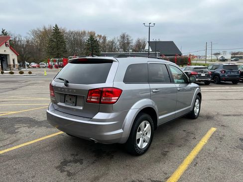 Used 2018 Dodge Journey SE w/ Popular Equipment Group image 5