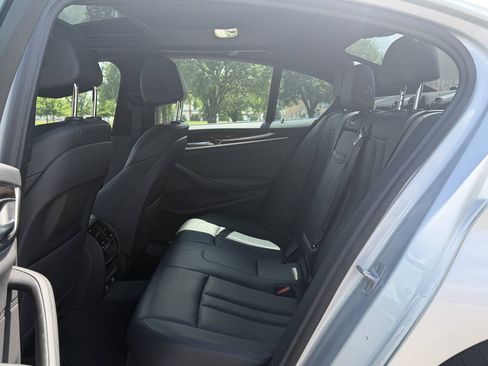 Used 2019 BMW 530i w/ Convenience Package RWD image 19