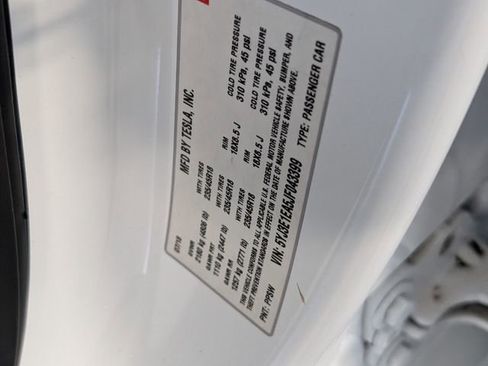 Used 2018 Tesla Model 3 Long Range image 16