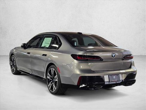 New 2025 BMW 760i xDrive image 9