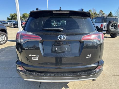 Used 2016 Toyota RAV4 XLE w/ Convenience Package image 4