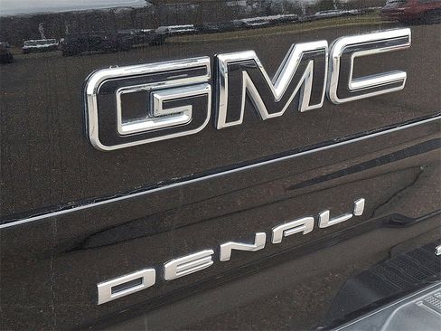 Used 2022 GMC Sierra 1500 Denali w/ Technology Package image 32