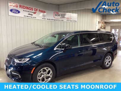Used 2024 Chrysler Pacifica Limited