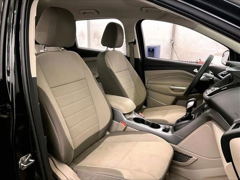 Used 2015 Ford Escape SE w/ Equipment Group 201A AWD/4WD image 7