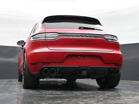 Used 2021 Porsche Macan GTS w/ Sport Chrono Package AWD/4WD image 47