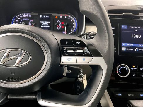 Used 2023 Hyundai Tucson SE image 23