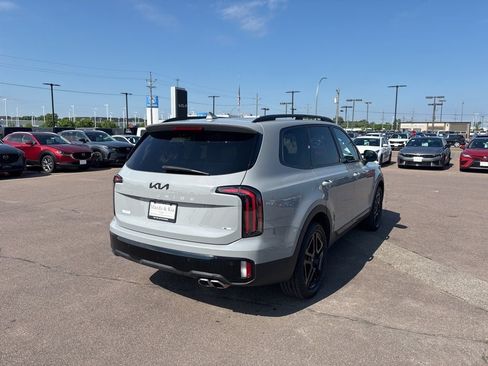 Used 2024 Kia Telluride EX X-Line AWD/4WD image 5