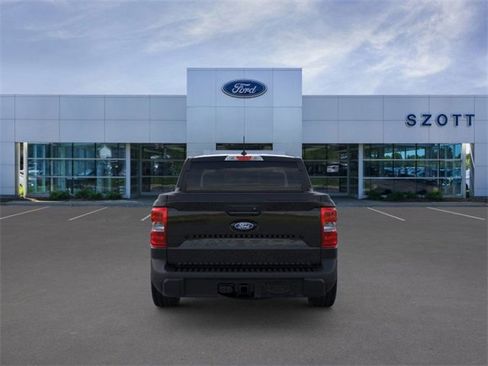 New 2025 Ford Maverick XLT image 5
