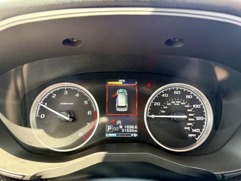 Used 2023 Subaru Forester Premium AWD/4WD image 39