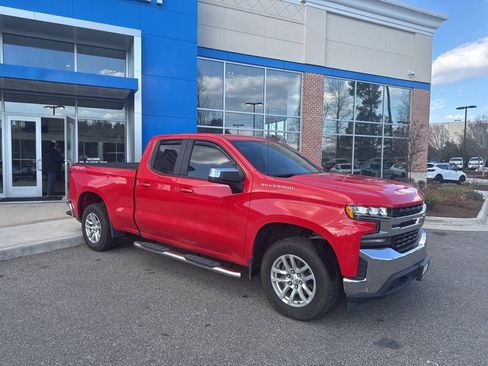 Used 2019 Chevrolet Silverado 1500 LT w/ All-Star Edition image 3