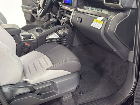 New 2025 Toyota Tacoma TRD Sport image 18