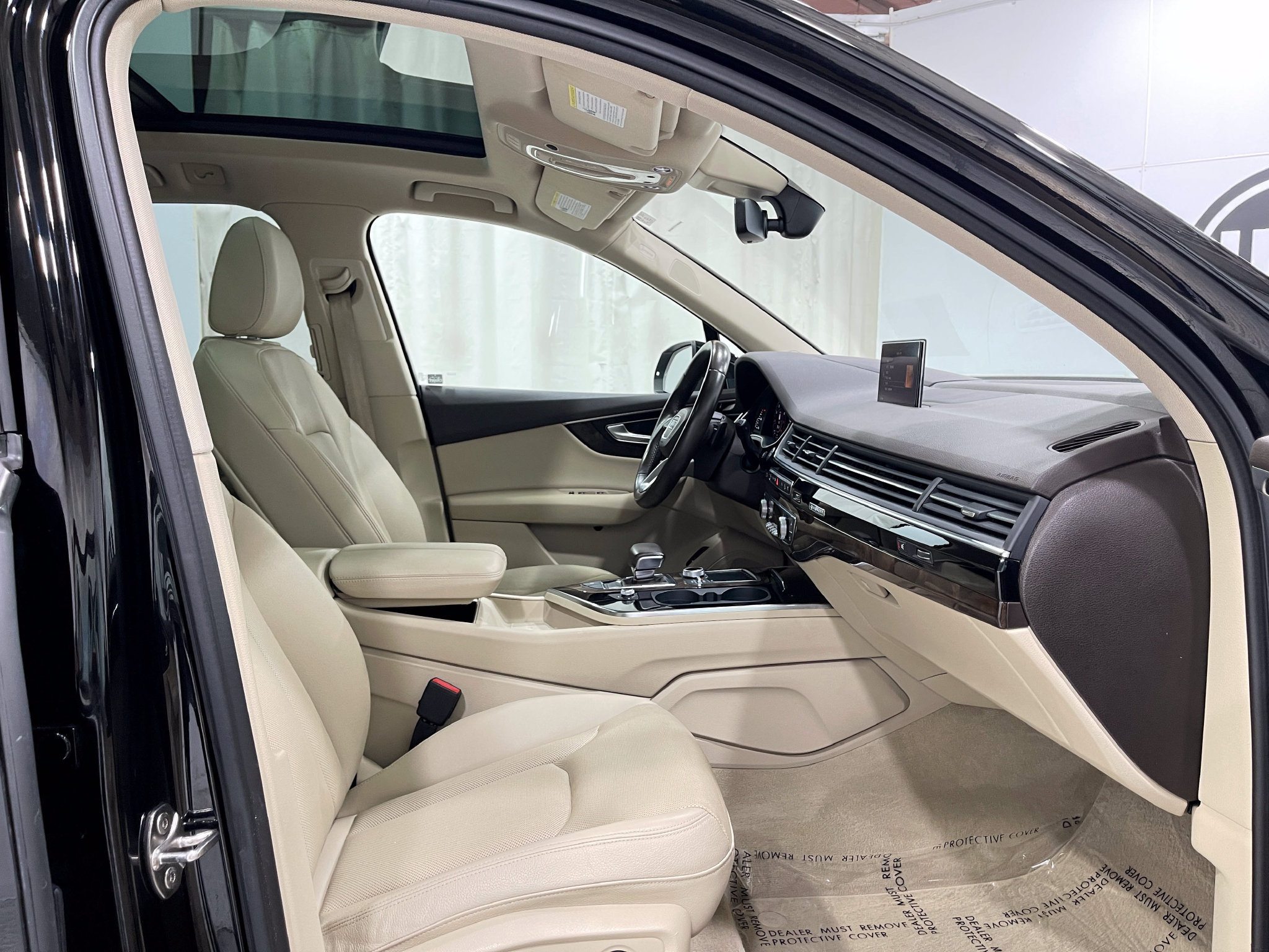 Used 2018 Audi Q7 3.0T Prestige w/ Prestige Package AWD/4WD image 34