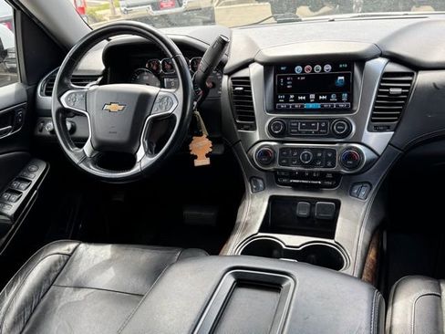 Used 2019 Chevrolet Suburban LT AWD/4WD image 16