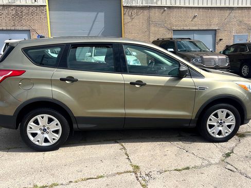 Used 2013 Ford Escape S image 4