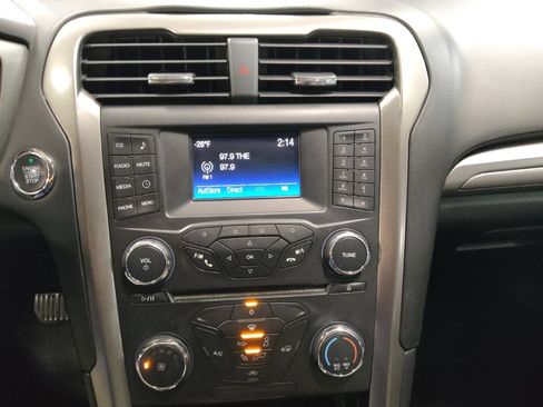 Used 2018 Ford Fusion S image 25