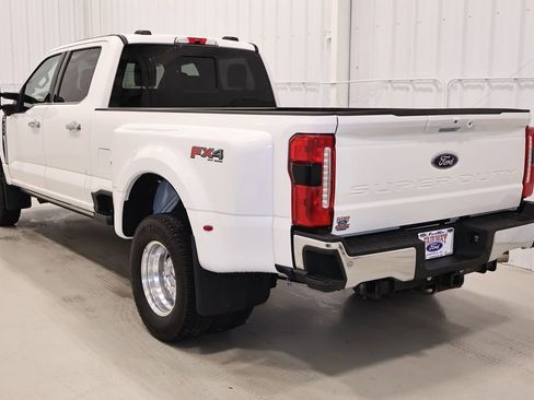 Certified 2025 Ford F350 Lariat w/ Lariat Ultimate Package image 8