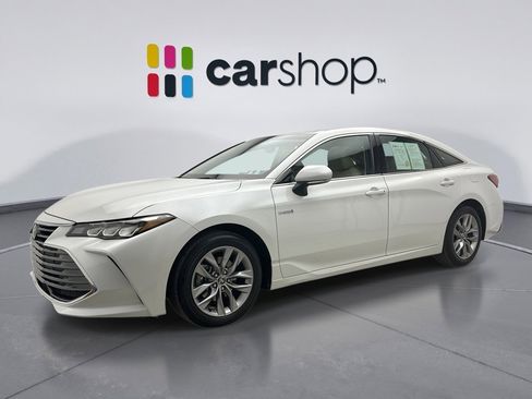 Used 2021 Toyota Avalon XLE image 1