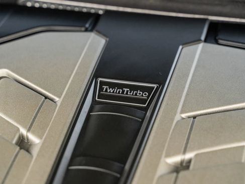 Used 2009 BMW 750Li image 32