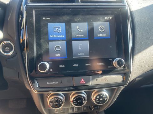 Used 2025 Mitsubishi Outlander Sport SE AWD/4WD image 12