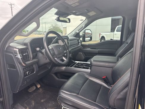 Used 2024 Ford F250 Lariat w/ Chrome Package image 9