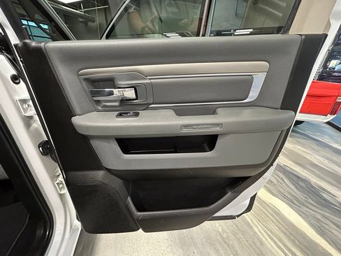Used 2019 RAM 1500 Big Horn AWD/4WD image 39
