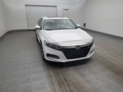 Used 2018 Honda Accord EX image 14