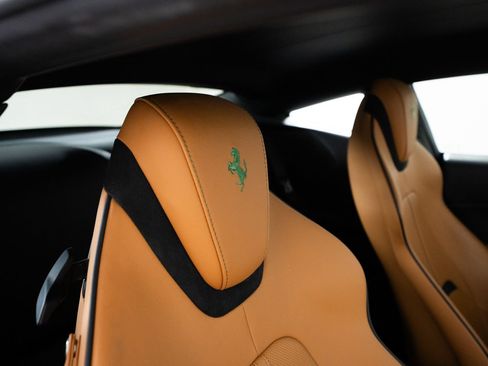 Used 2023 Ferrari Roma RWD image 28