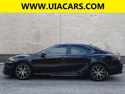Used 2024 Toyota Camry SE FWD image 9