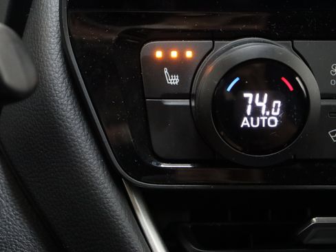 Certified 2025 Toyota Grand Highlander FWD image 22