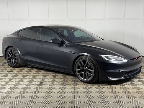 Used 2022 Tesla Model S Plaid AWD/4WD image 2