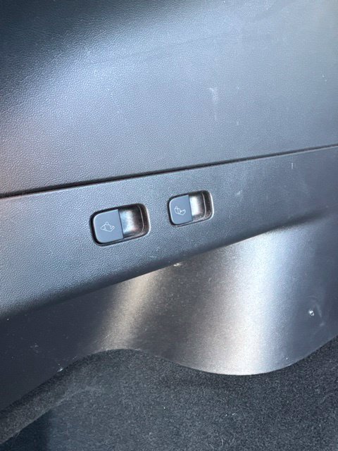 Used 2021 Tesla Model Y Long Range AWD/4WD image 9